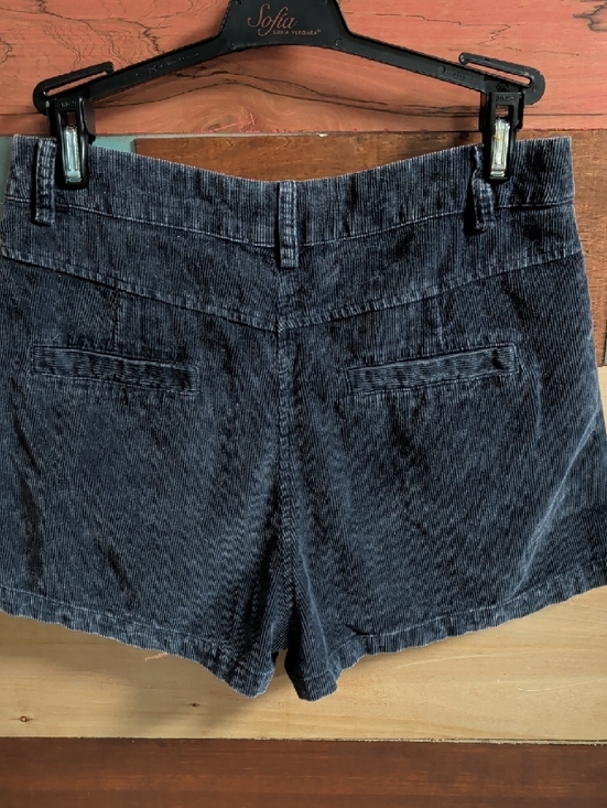High-Waist Black Corduroy Shorts with Front Gold Zip Accent - Picture 3 of 3